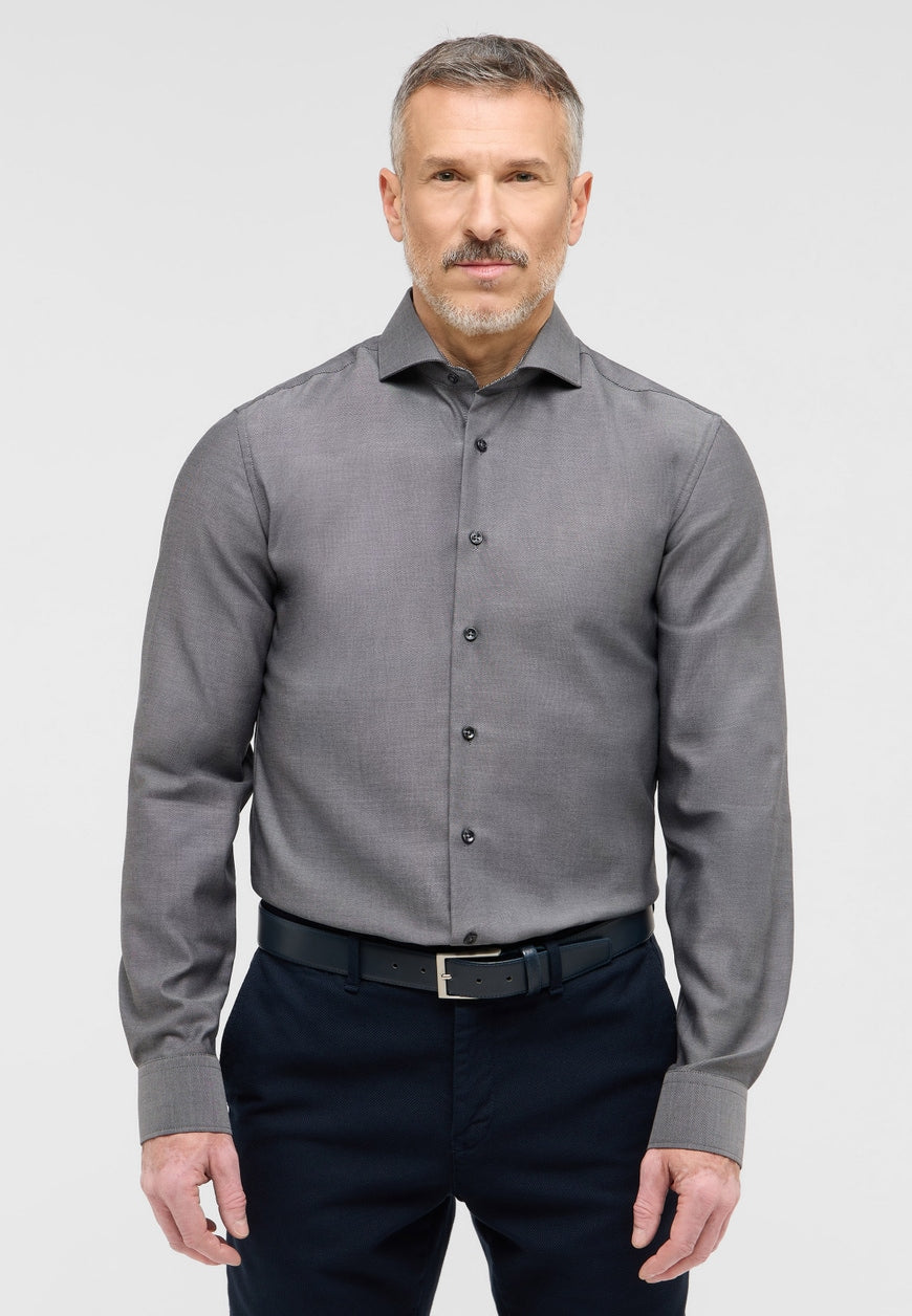 Men's Wrinkle-Resistant Dress Shirt - Classic Solid Color Long Sleeve Button-Up with Pointed Collar, Regular Fit H-Shoulder for Business Casual & Formal Wear, Machine Washable, Professional Environment, Easy Care Fabric