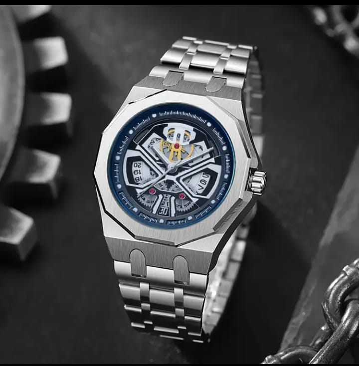 A Stylish Business Calendar Wristwatch For Men, Featuring A Stainless Steel Band, Waterproof, And Luminous, With A Black Knight Of Twelve Sides.