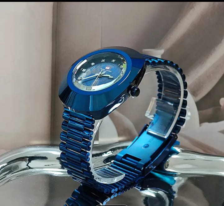 1pc VA VA VOOM Glamorous  Quartz Watch, Blue Oval Dial with Rhinestone Scale and Calendar, Stainless Steel Band, Zinc Alloy Case, Battery Powered - Elegant Business Casual Accessory
